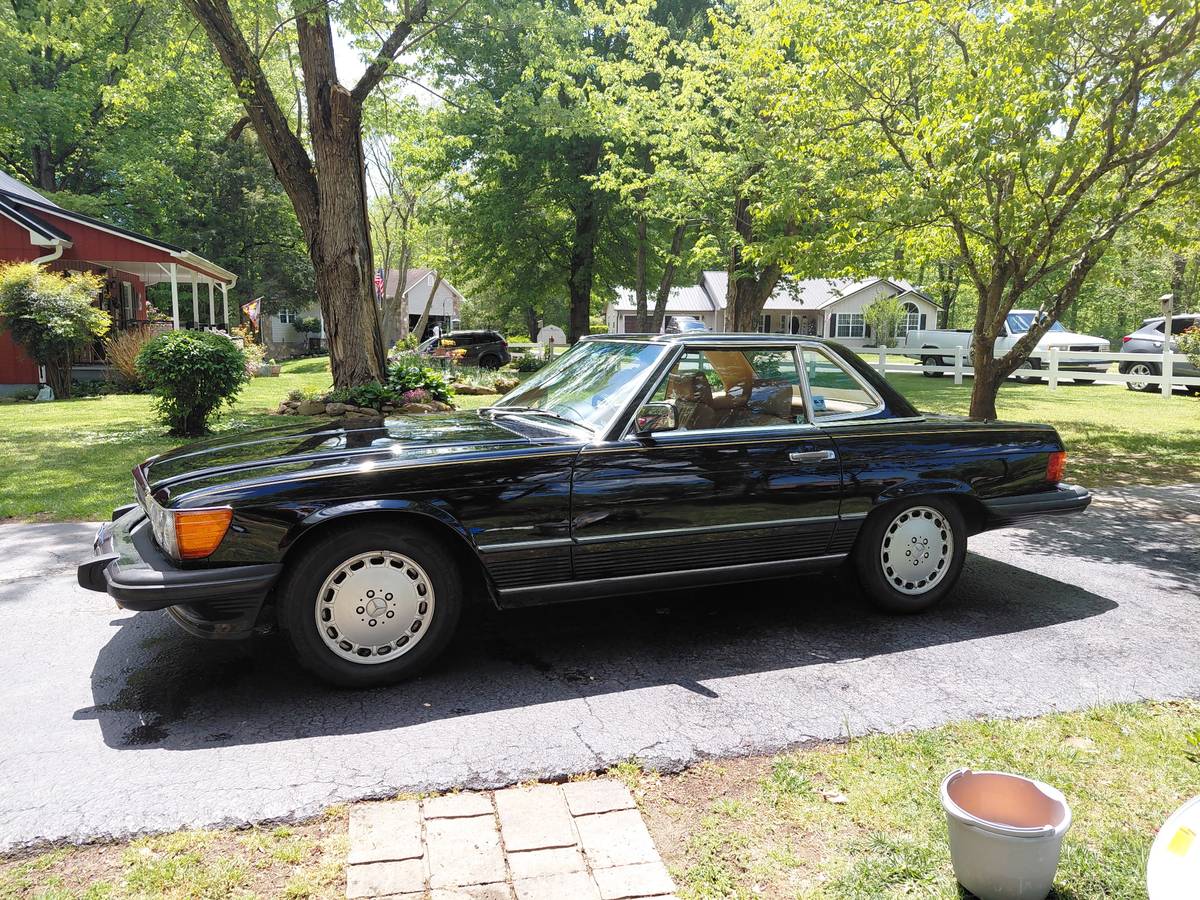 Mercedes-560-sl-1987-black