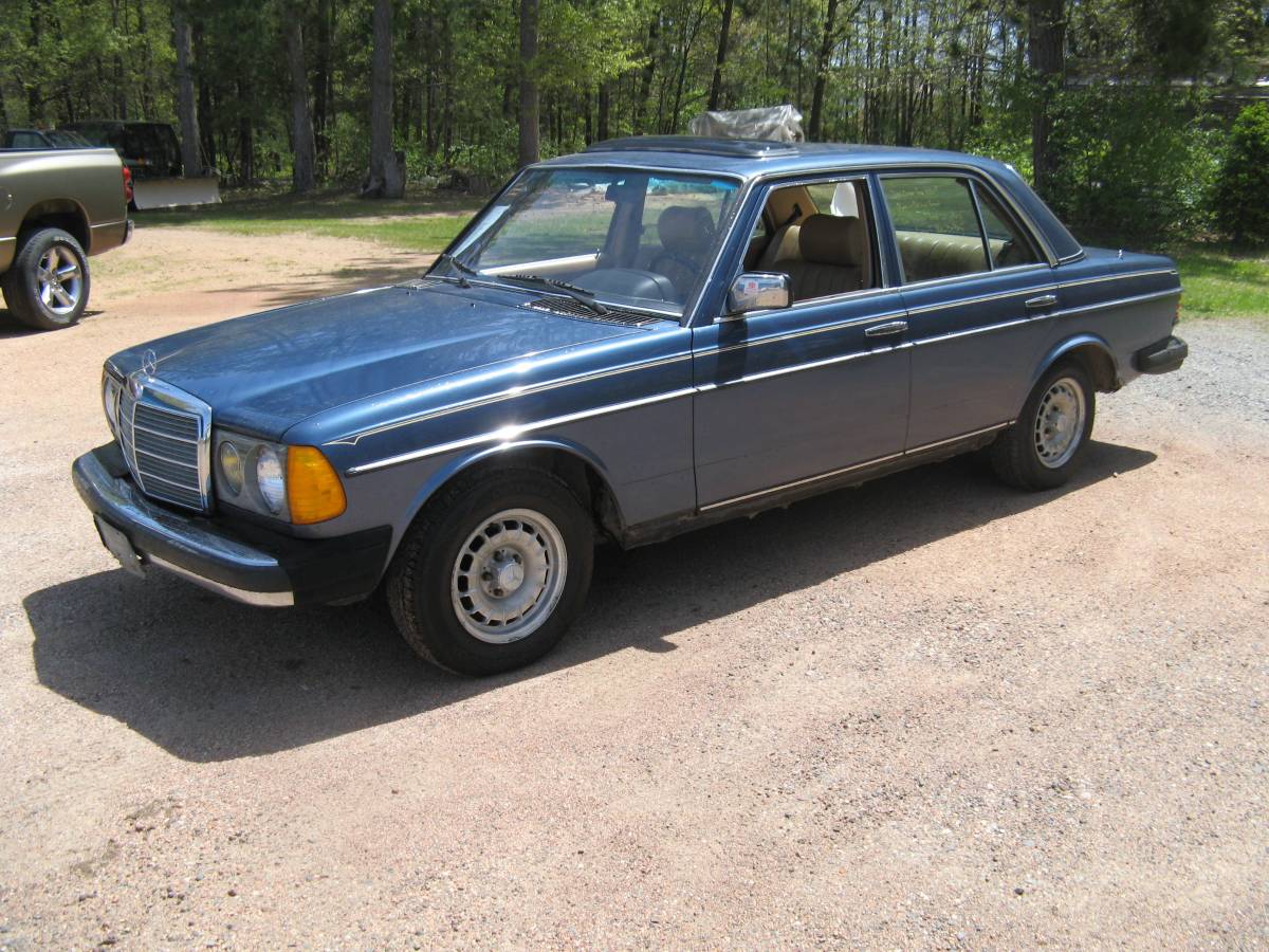 Mercedes-benz-300-d-diesel-1983-blue