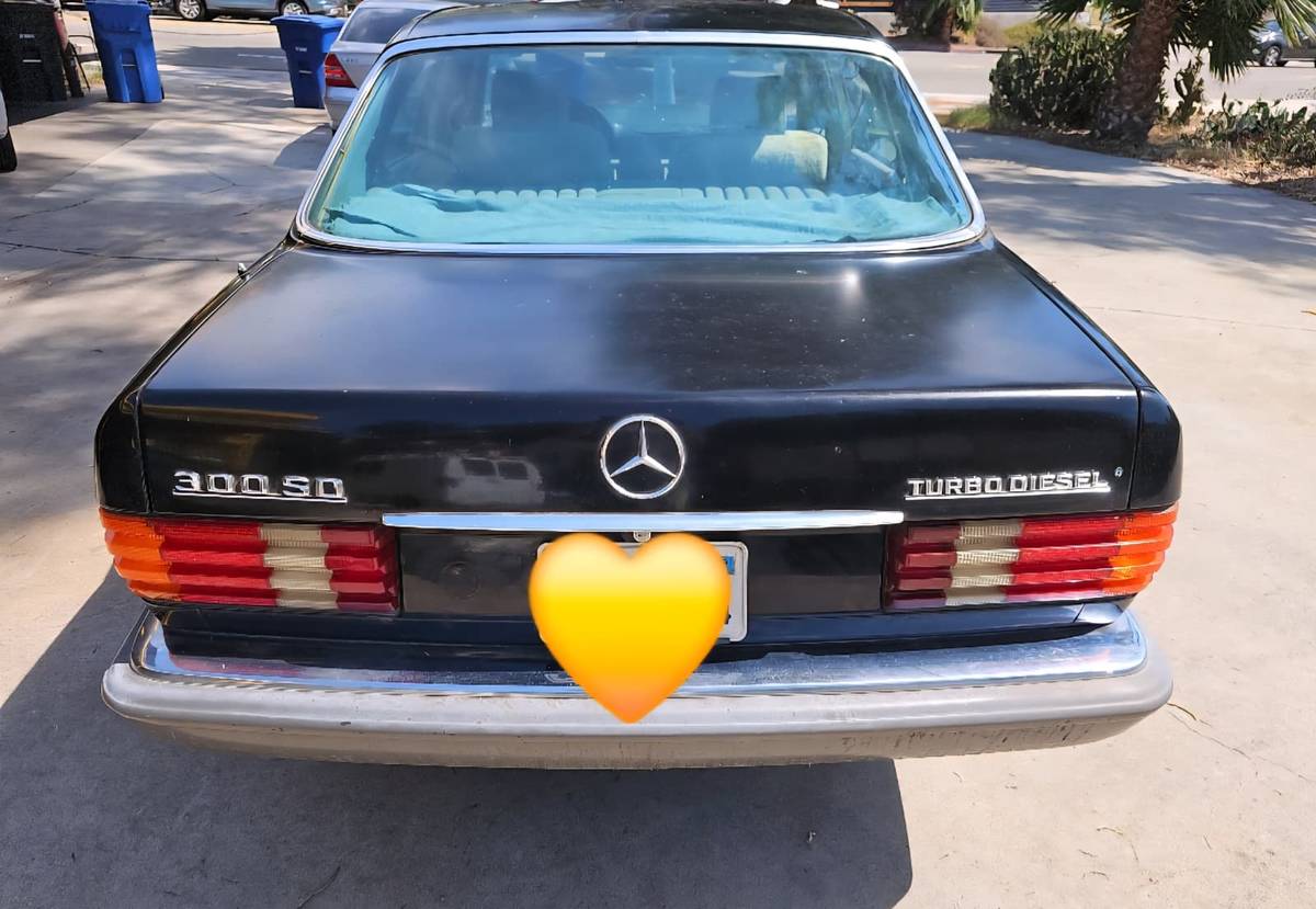 Mercedes-benz-300-sd-diesel-1984-black
