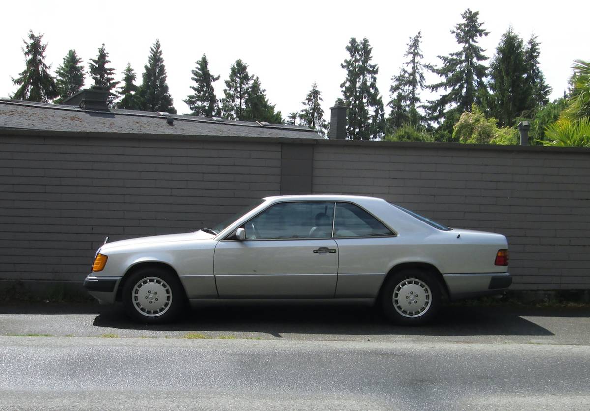 Mercedes-benz-E-class-1991-silver