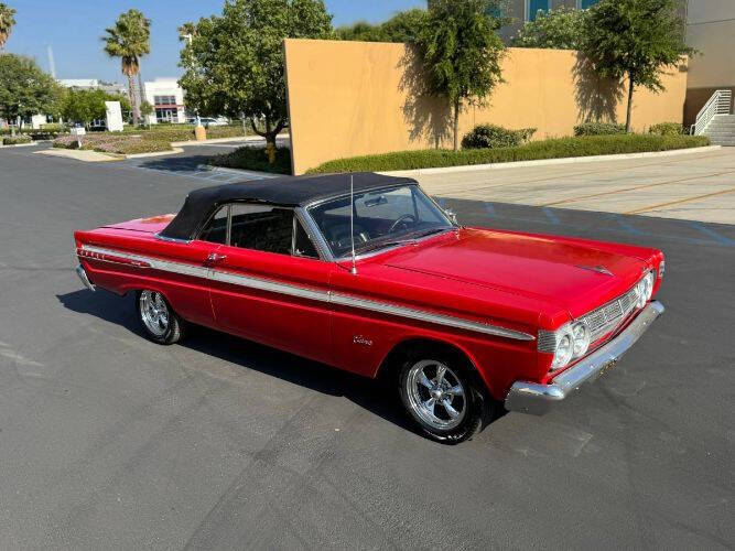 Mercury-Comet-1964-RedBlack-Top-Black