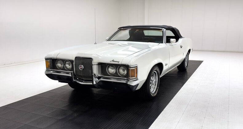 Mercury-Cougar-1972-White-Black