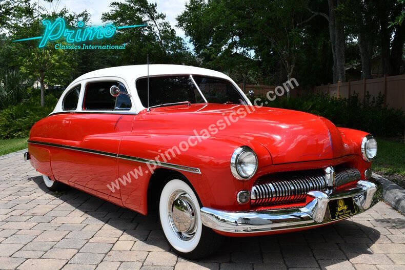 Mercury-Eight-1950-Red-amp-White-Black-amp-White