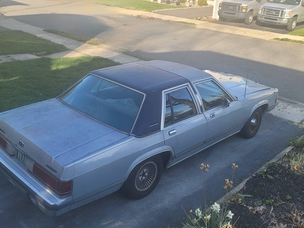 Mercury-Grand-marquis-1989-silver