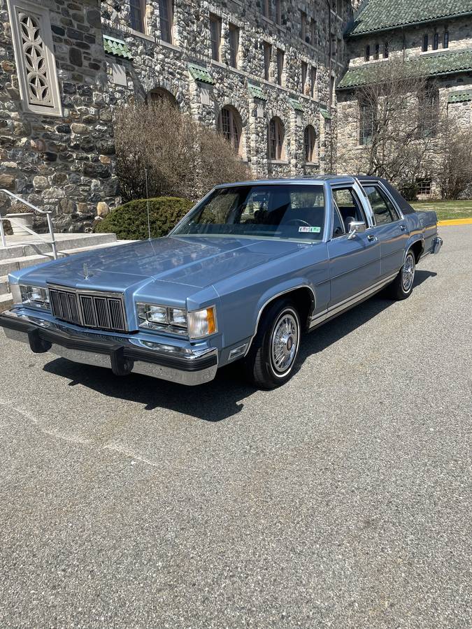 Mercury-Grand-marquis-lsmercury-grand-marquis-1982-blue
