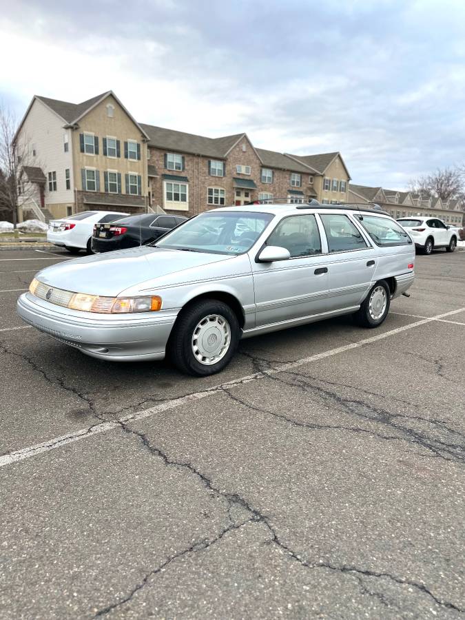 Mercury-Sable-wagon-1993-silver