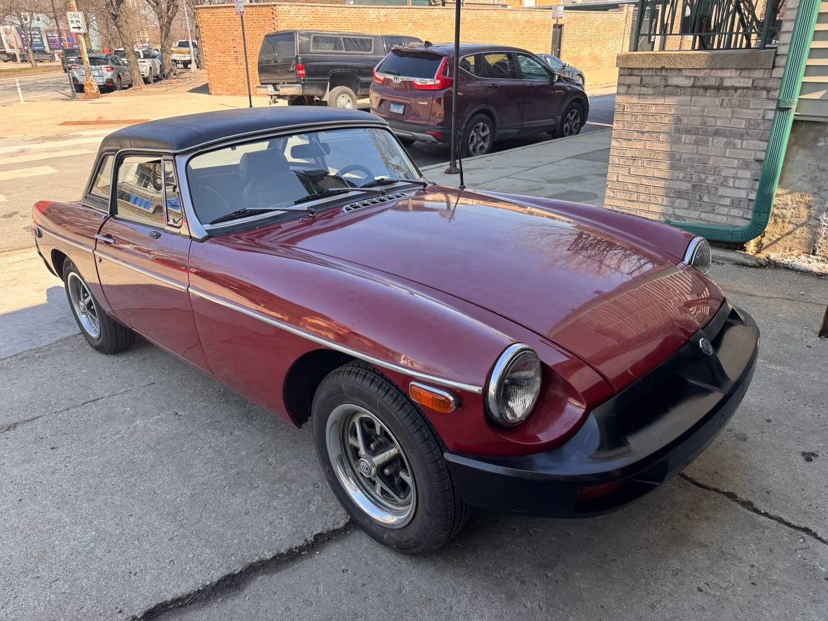 Mg-Mgb-1977-red