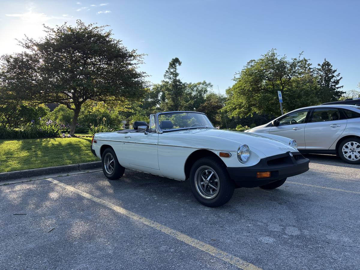 Mg-Mgb-1978-white