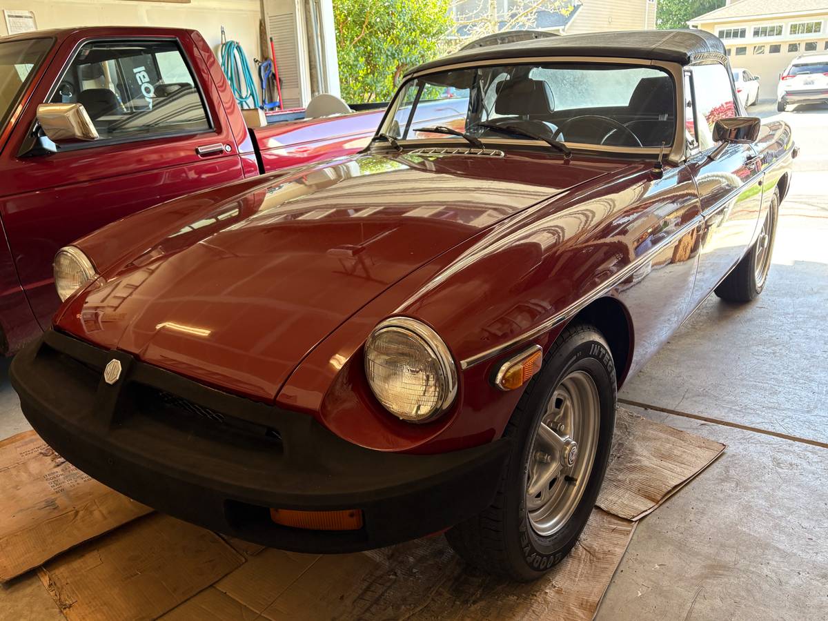 Mg-Mgb-1979-red