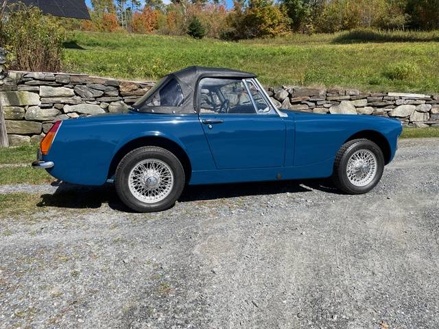 Mg-Midget-mk-iii-1973-blue