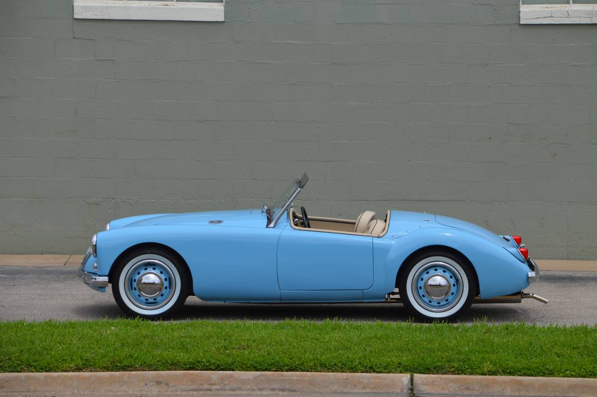 Mga-roadster-1958-blue