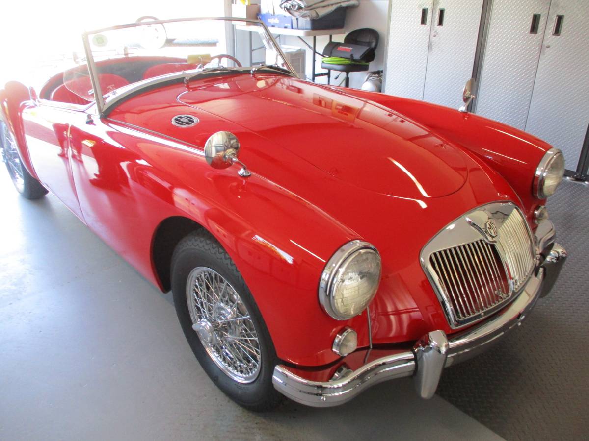 Mga-roadster-1959-red