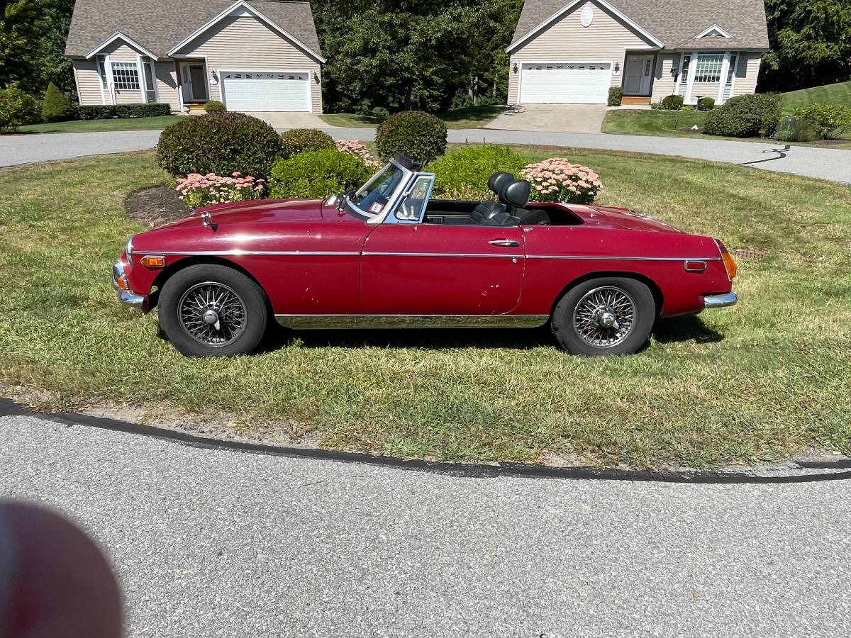 Mgb-convertible-1974-red