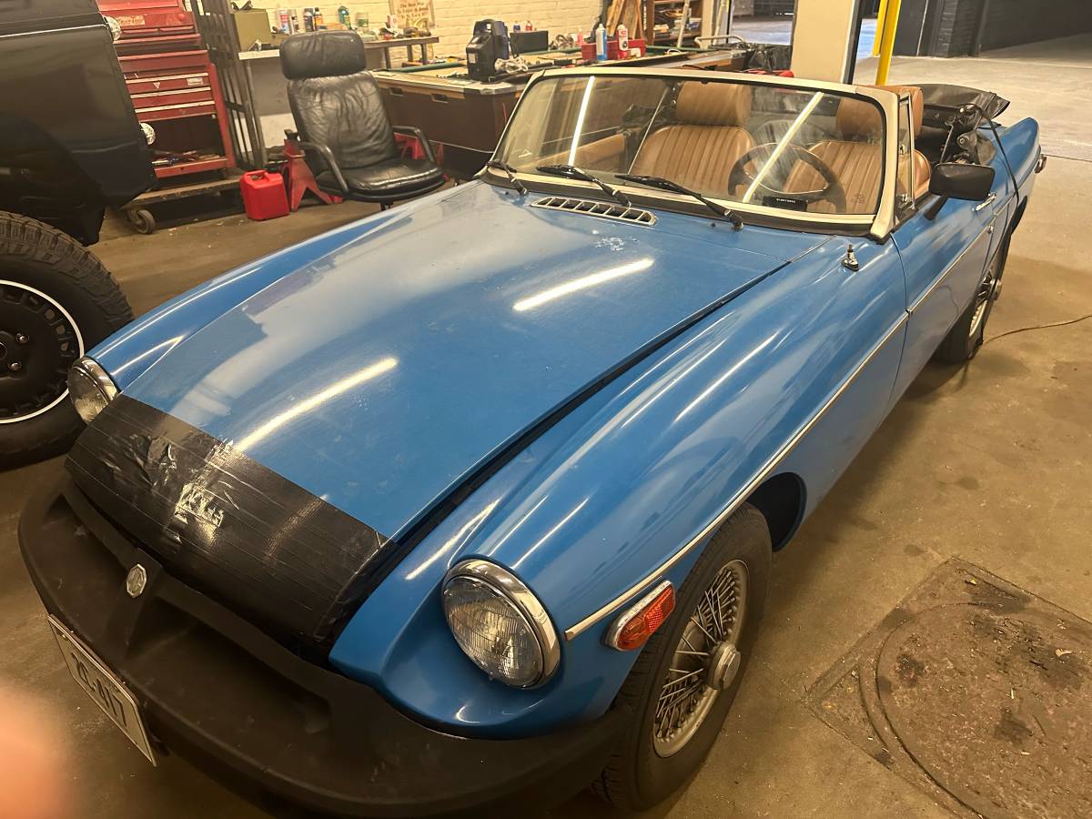 Mgb-convertible-1979-blue