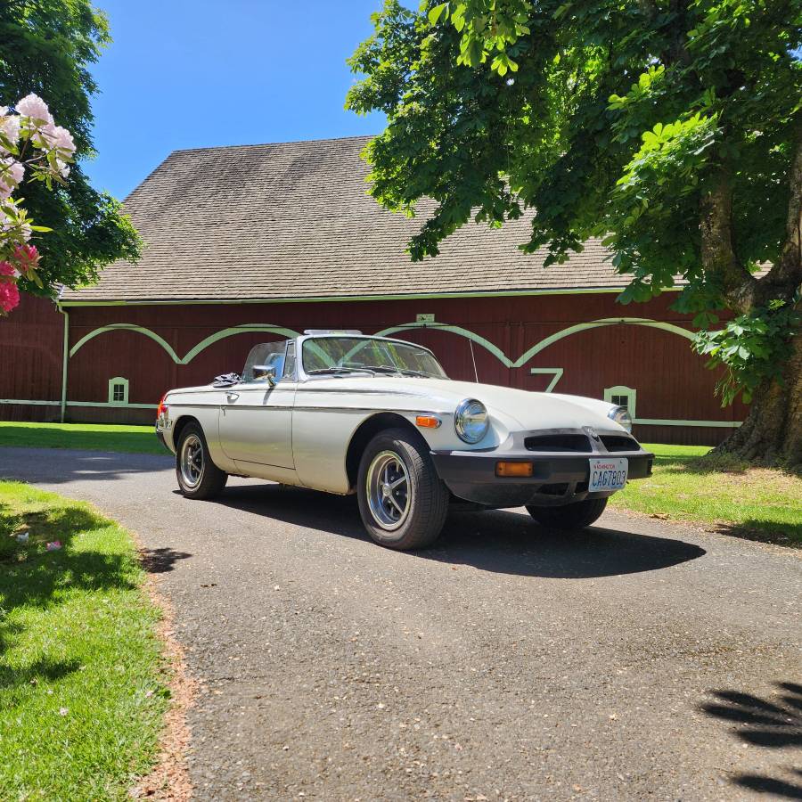 Mgb-convertible-1979-white