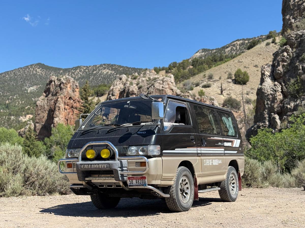 Mitsubishi-Delica-diesel-1992