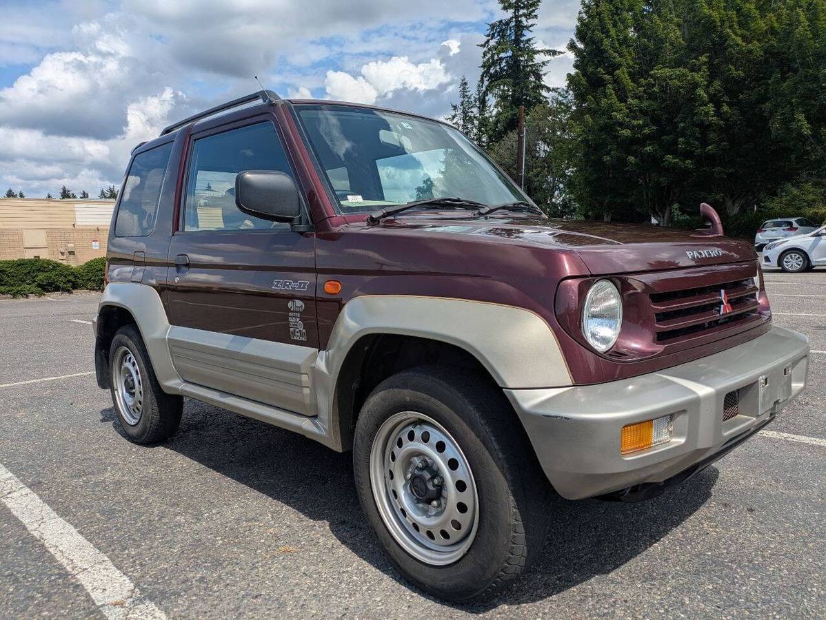 Mitsubishi-Pajero-junior-1995-brown