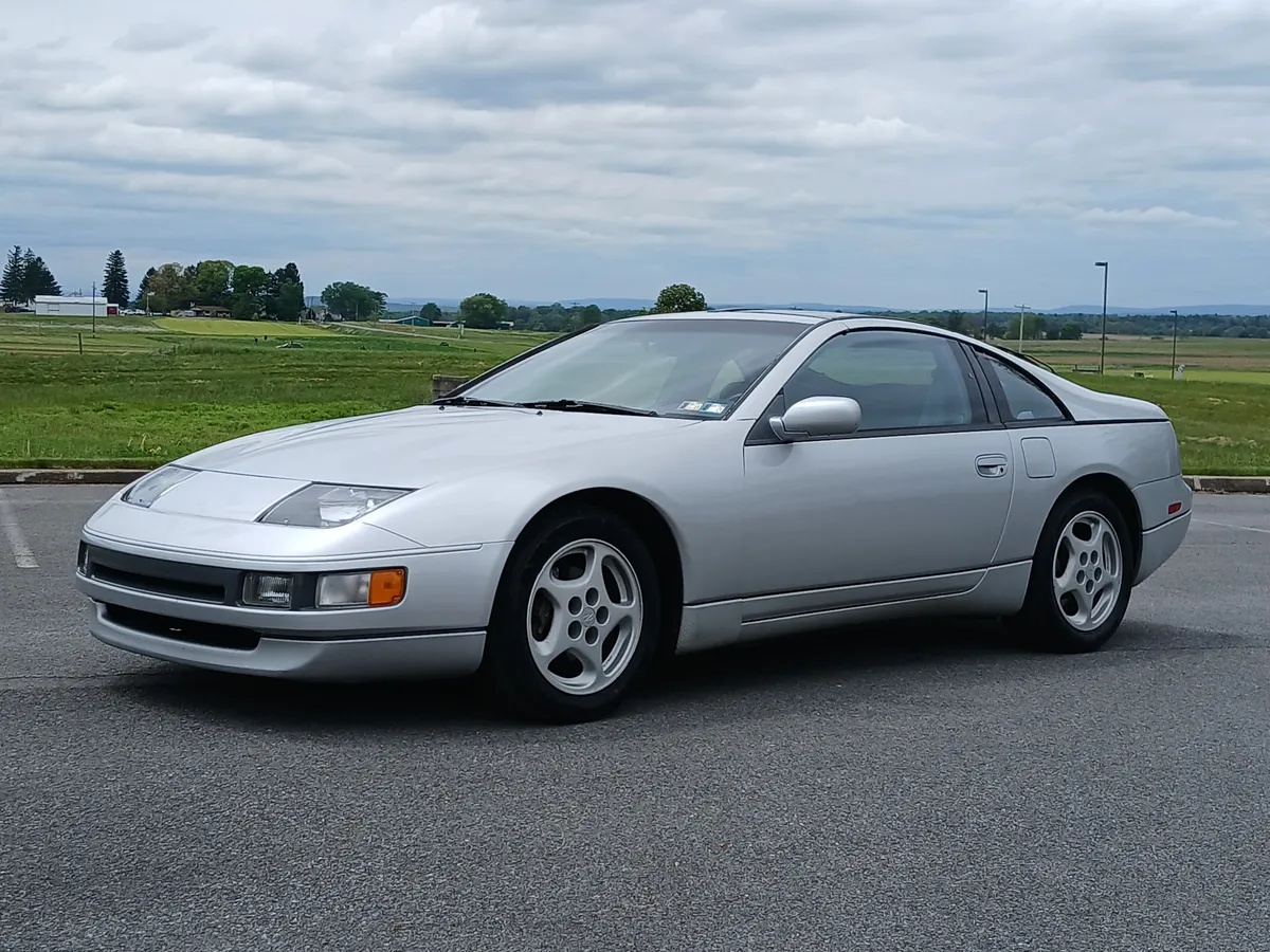 Nissan-Z-car-1990-Silver-Gray