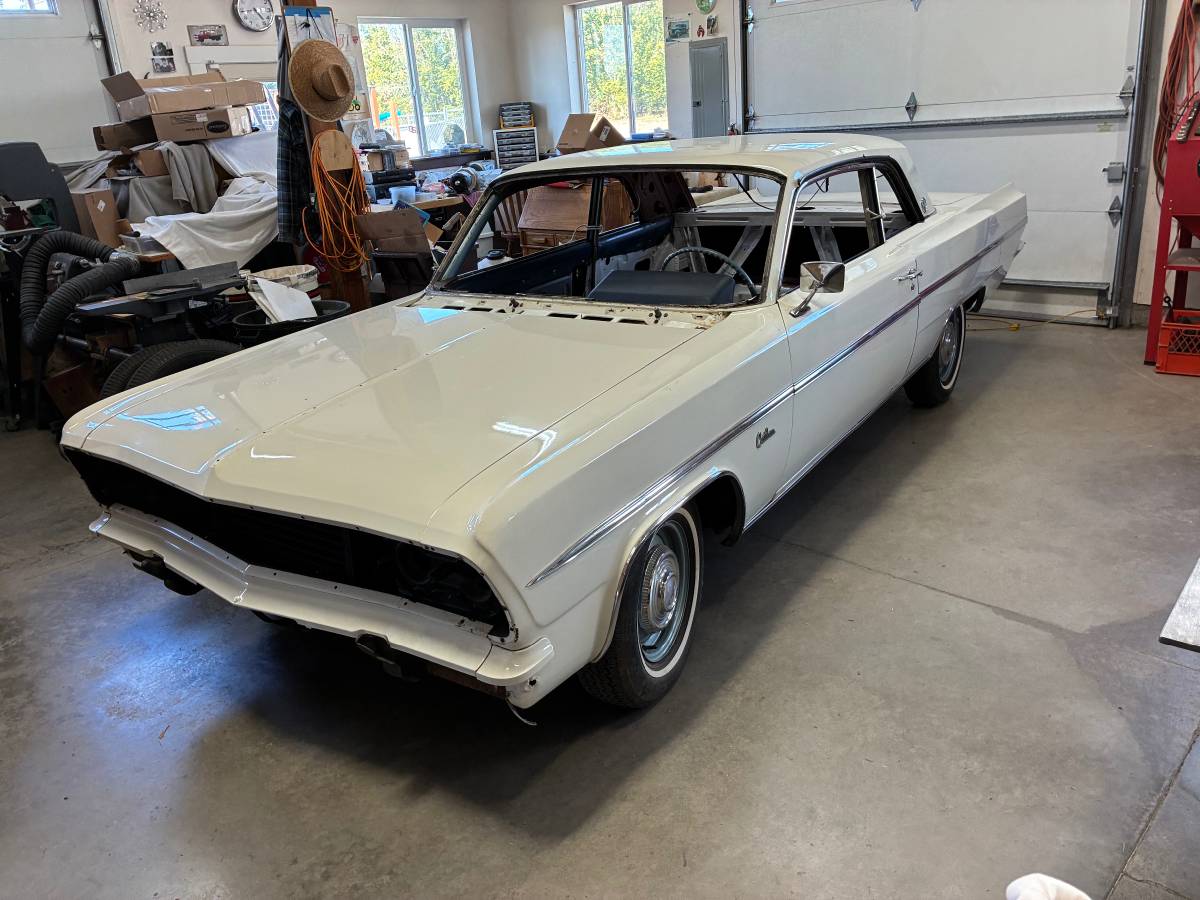 Oldmobile-cutlass-1963-white