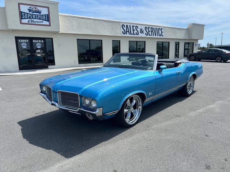 Oldsmobile-Cutlass-1971-Blue-Black