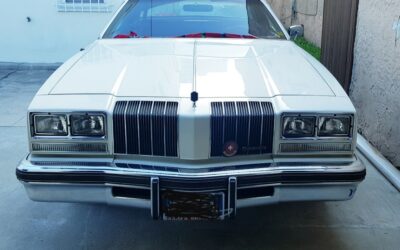 Oldsmobile Cutlass 1977