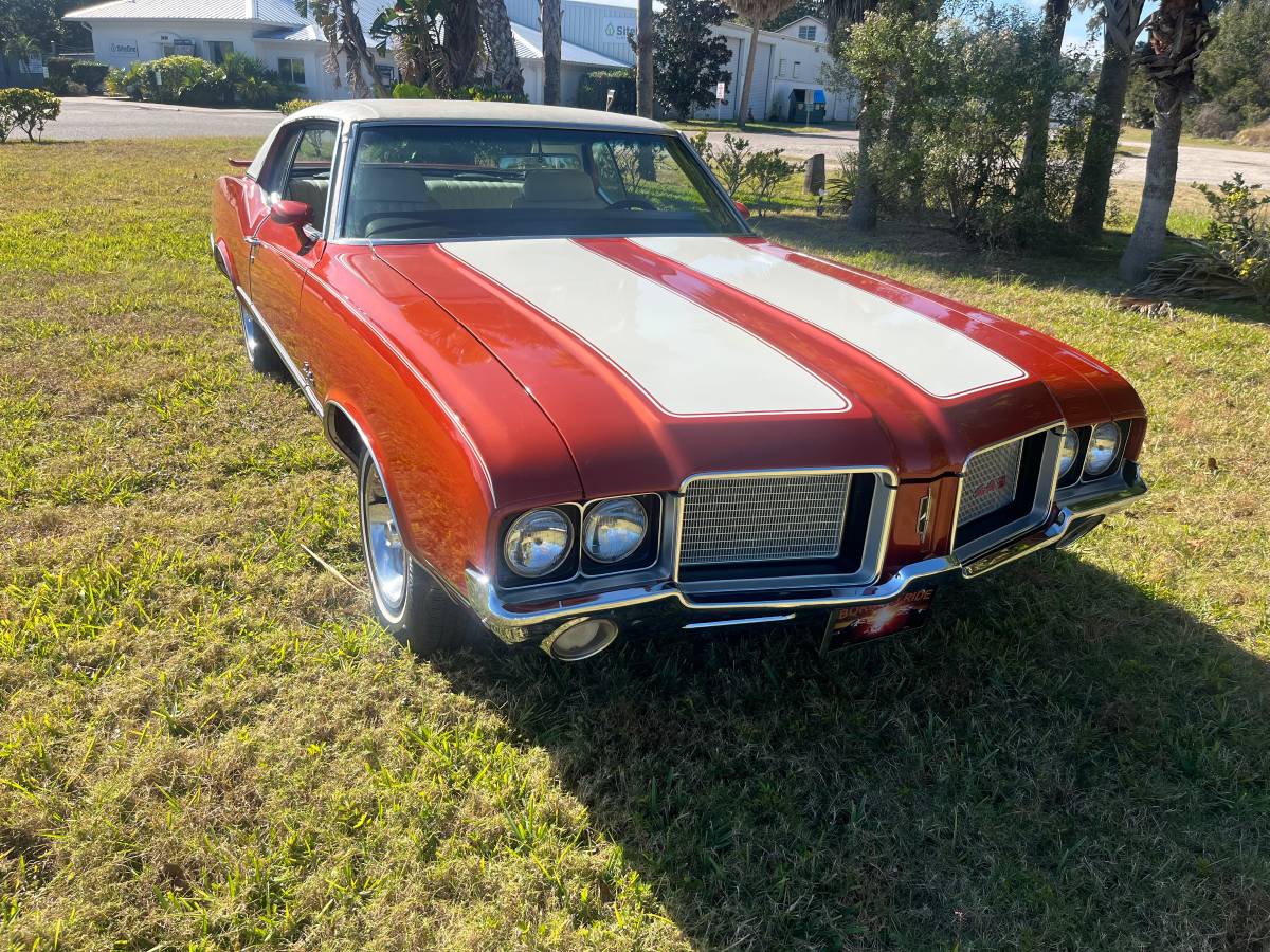 Oldsmobile-Cutlass-supreme-1972-orange