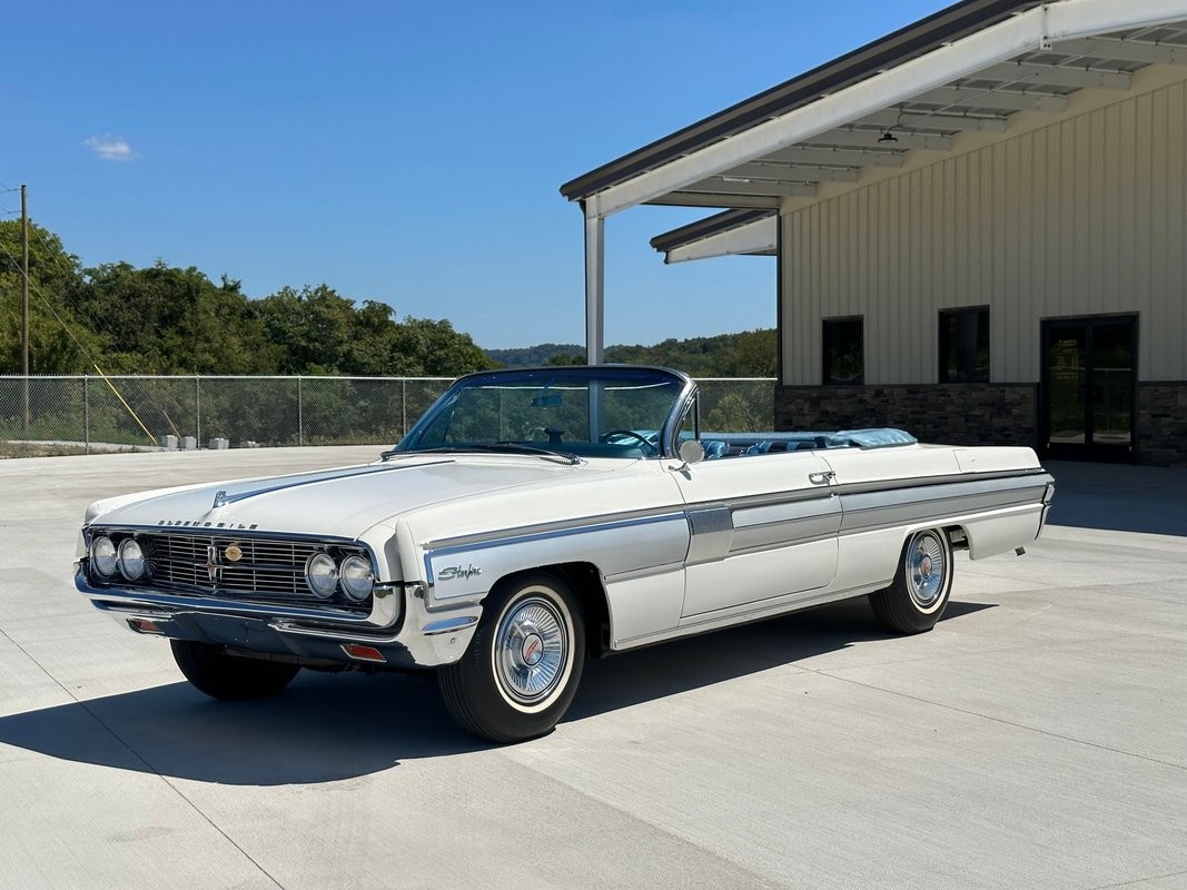 Oldsmobile Starfire 1962
