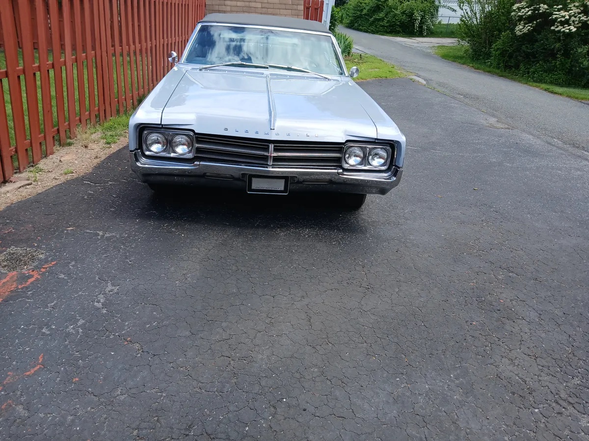 Oldsmobile-Starfire-1965-Silver-Grey-Robins-Egg-Blue