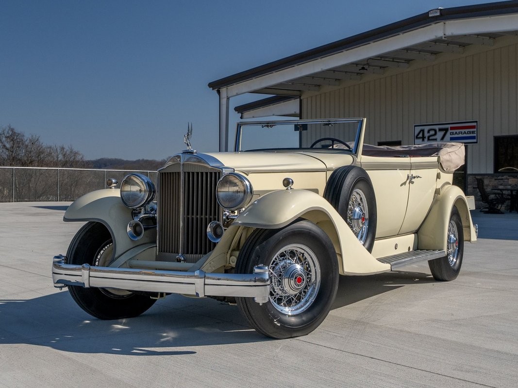 Packard 1933