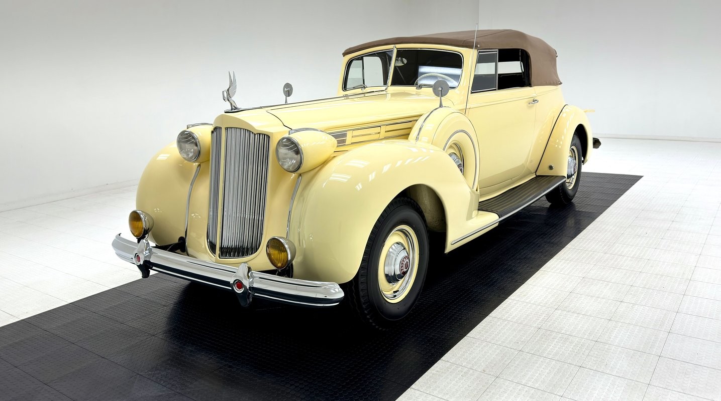 Packard-1938-Convertible-Black