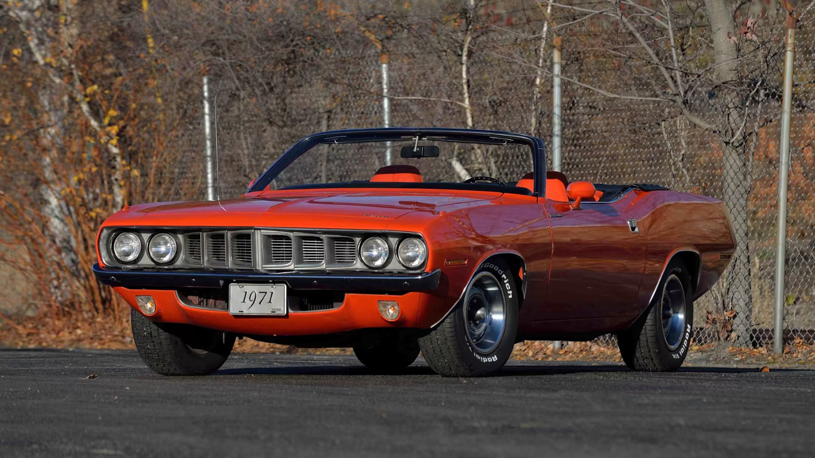 Plymouth-Barracuda-1971-Convertible-Orange-Black