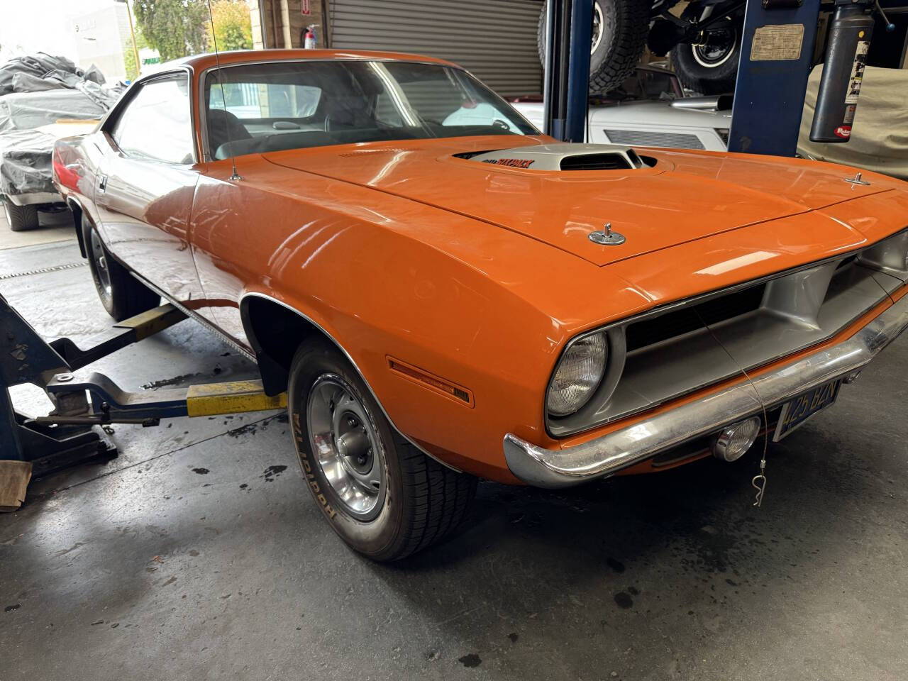 Plymouth-Cuda-1970-Orange-Black