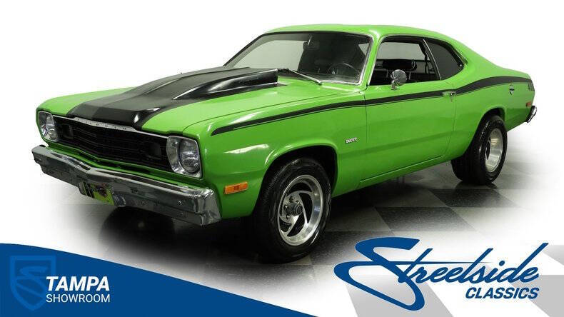 Plymouth-Duster-1974-Green-Black
