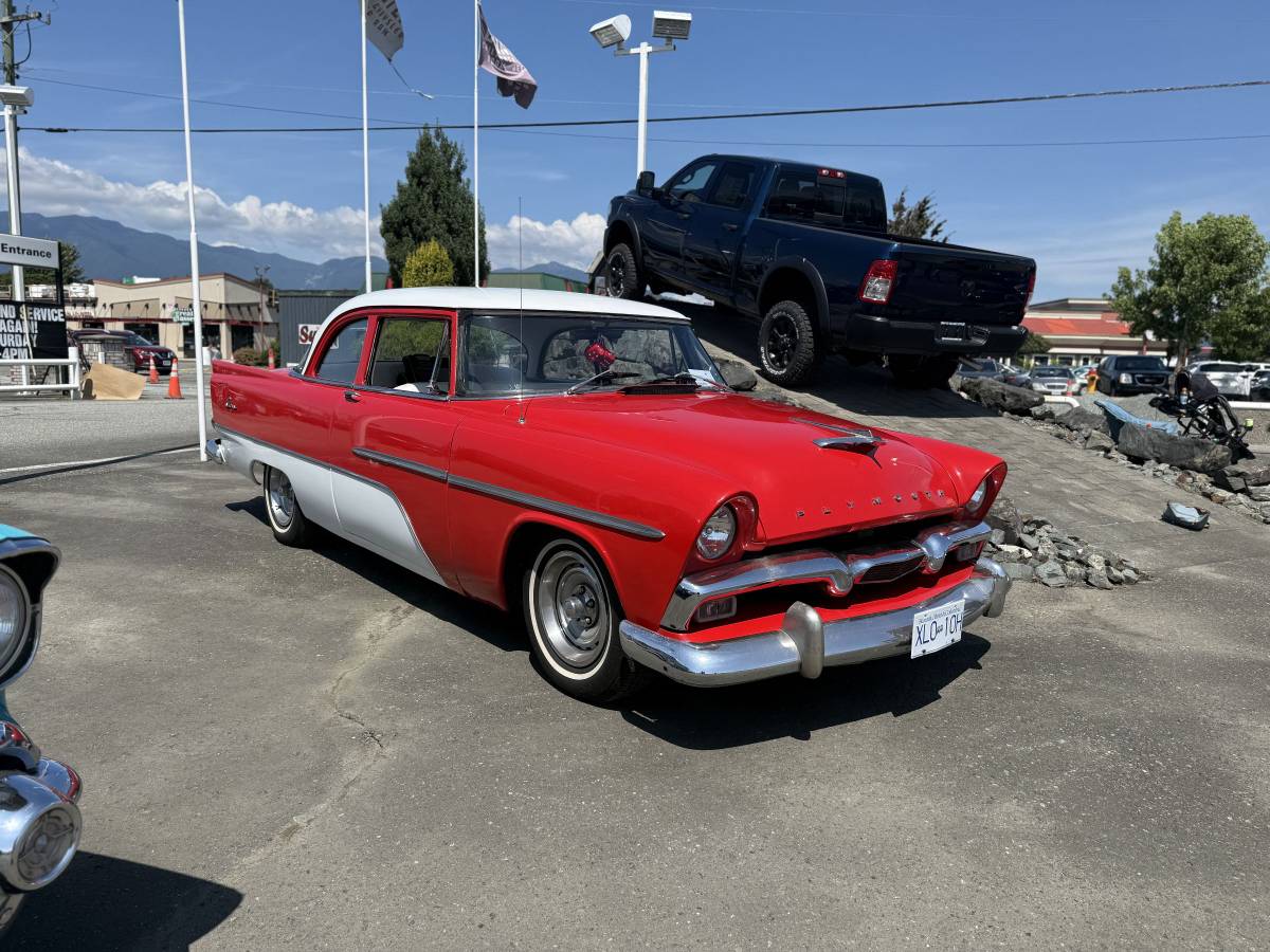 Plymouth-Fury-1956-red