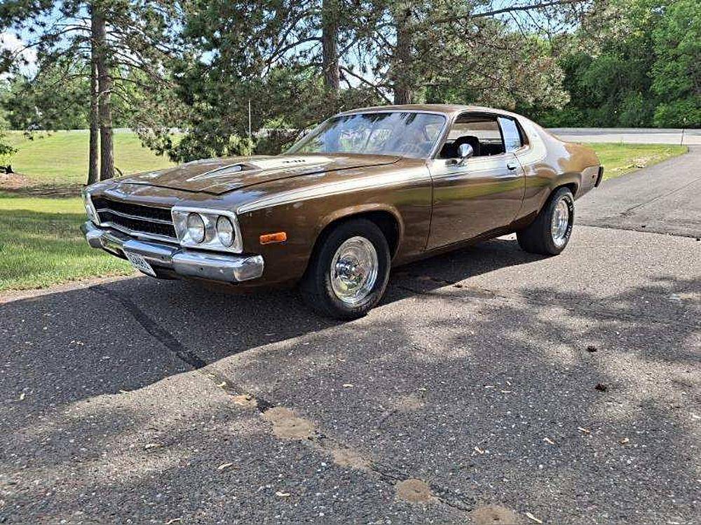 Plymouth-Roadrunner-1971-custom