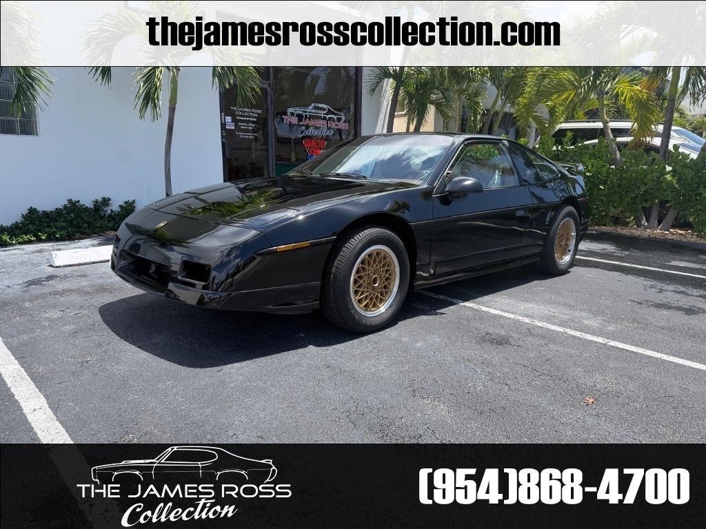 Pontiac-Fiero-1988-Coupe-Tan