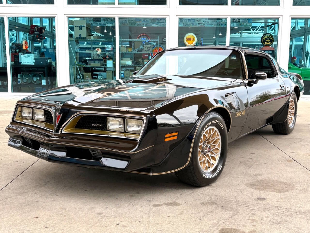Pontiac-Firebird-1977-Coupe-Black