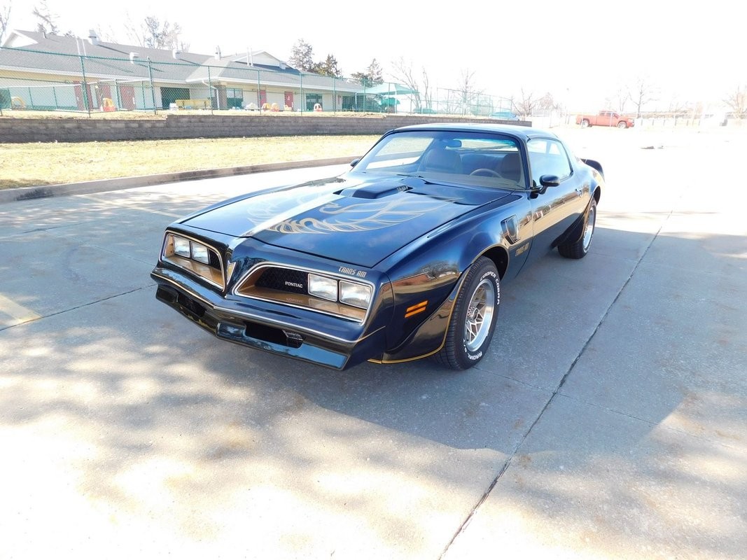 Pontiac-Firebird-1978-TAN