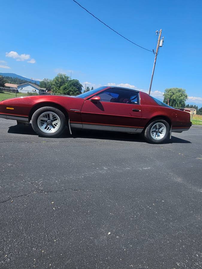 Pontiac-Firebird-1988