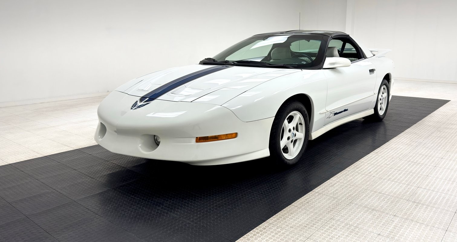 Pontiac-Firebird-1994-Coupe-White