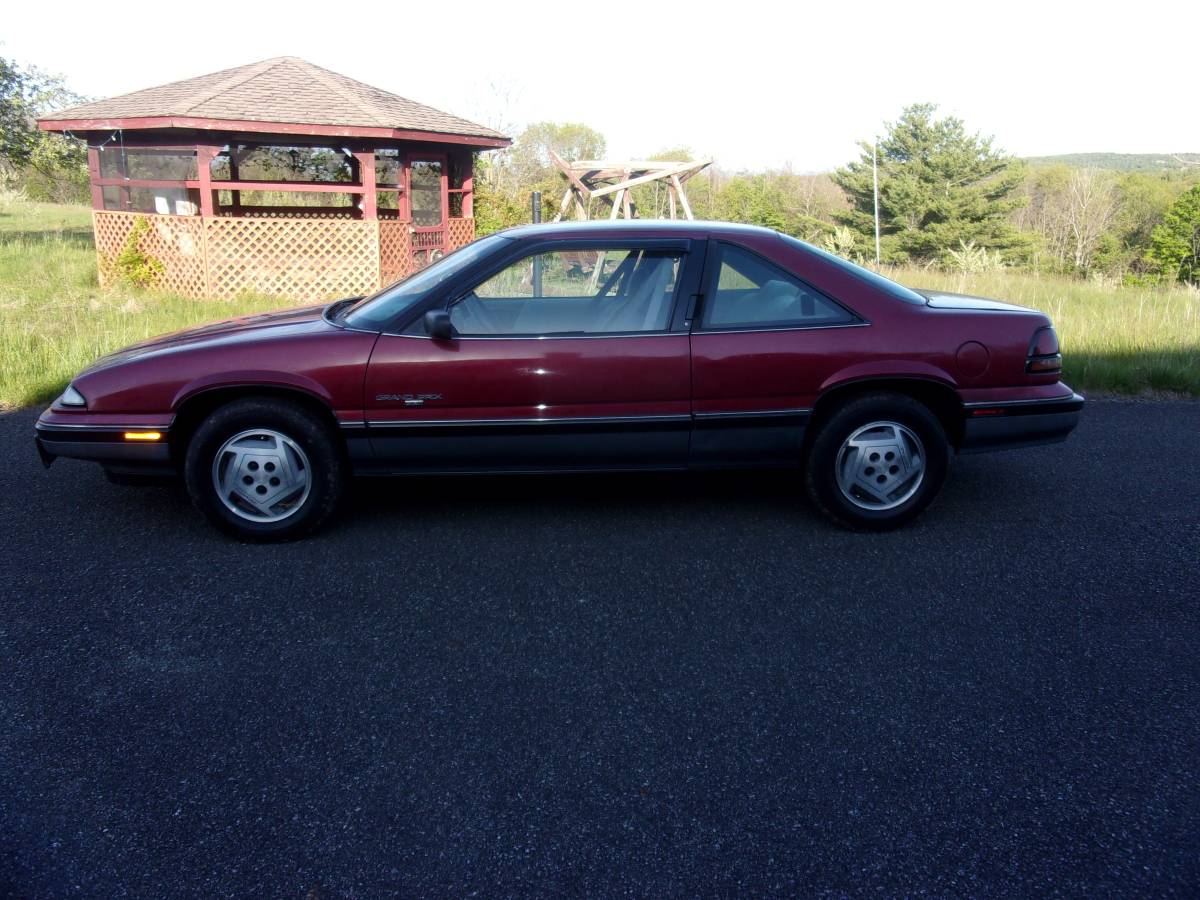 Pontiac-Grand-prix-1988-red