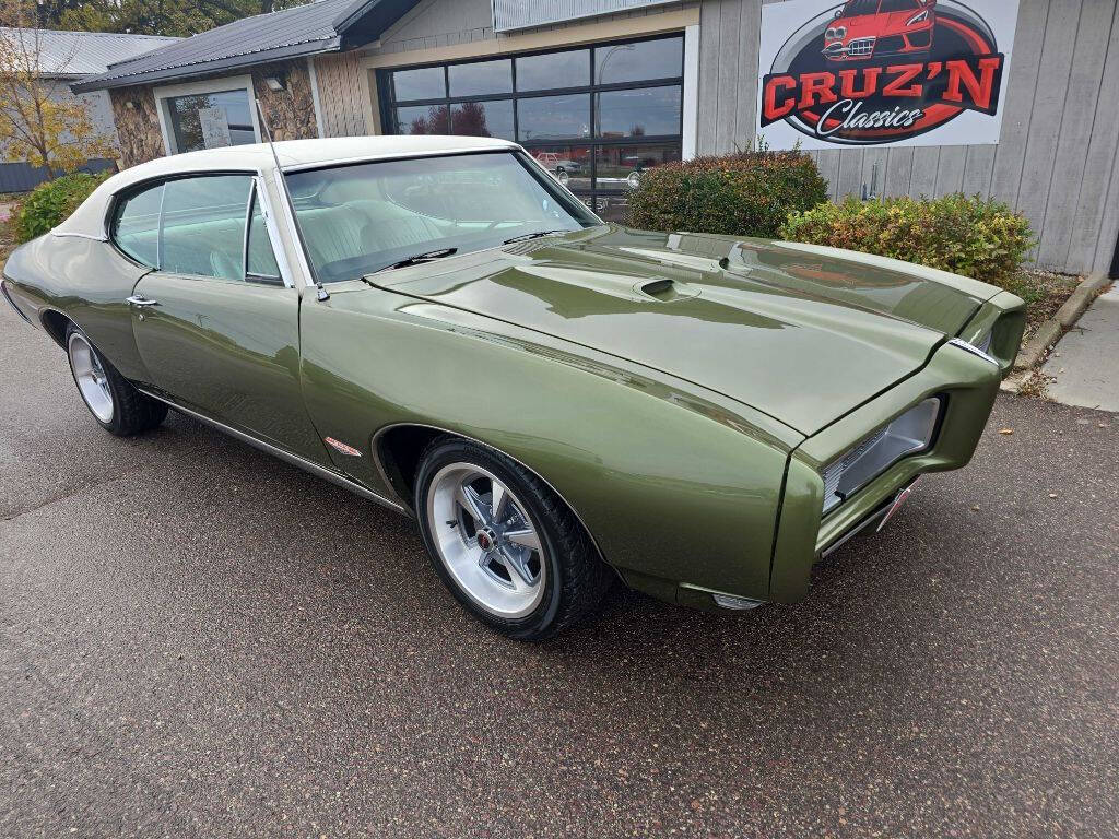 Pontiac-Gto-1968-Green-White
