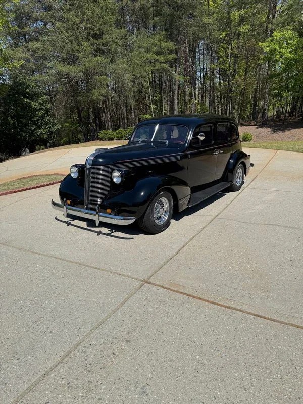 Pontiac-Other-pontiac-models-1937-Black-Red