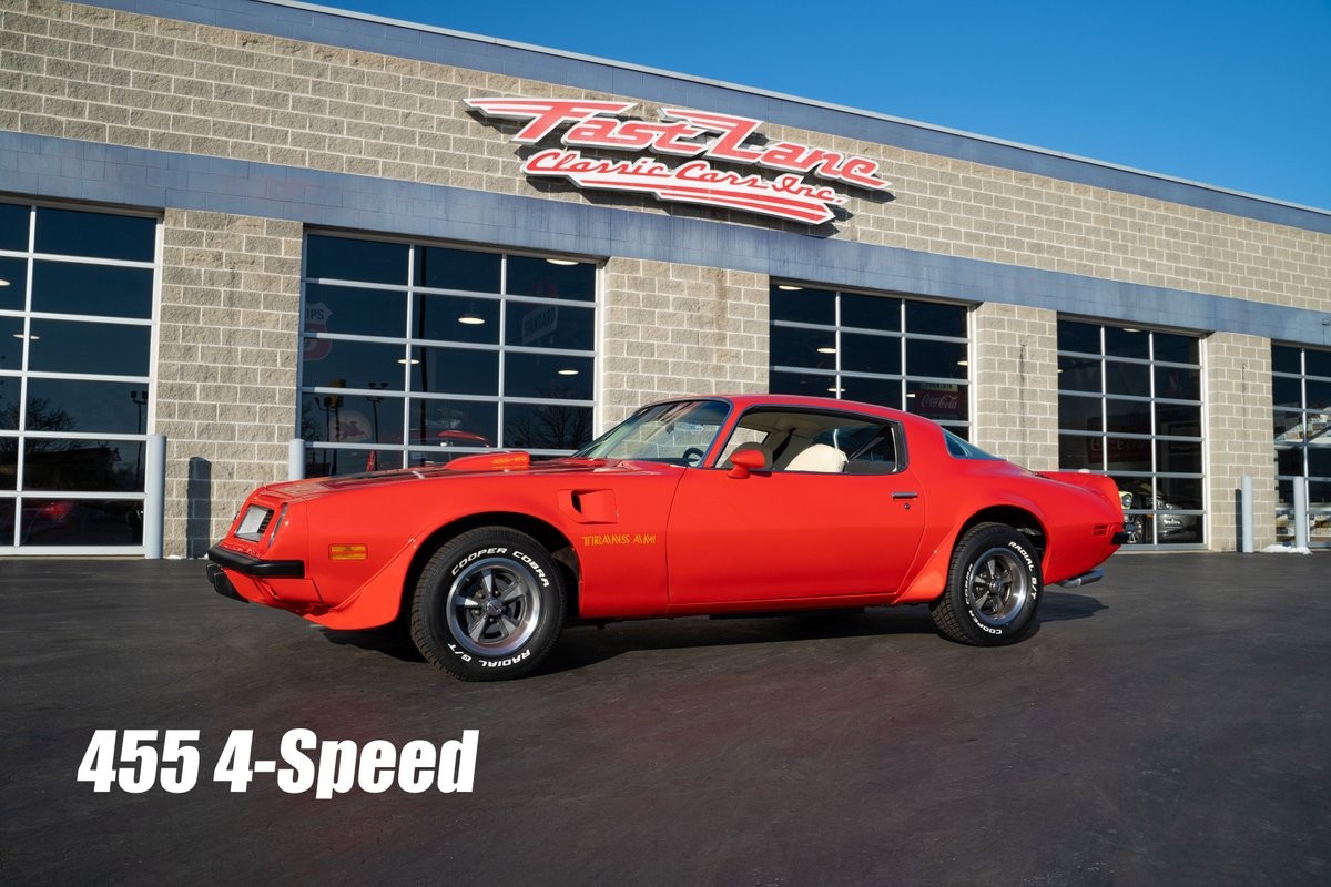 Pontiac-Trans-Am-1975-Coupe-White-and-Black
