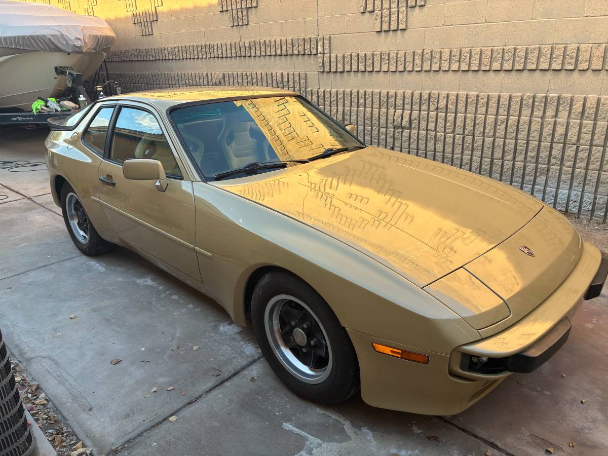 Porche-944-1984-custom