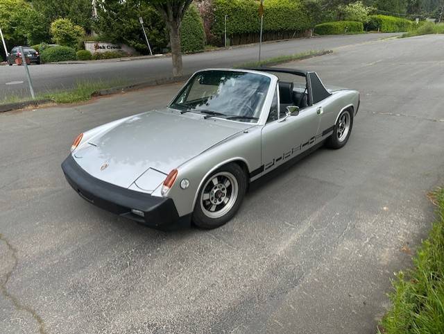 Porsche-914-1975-silver