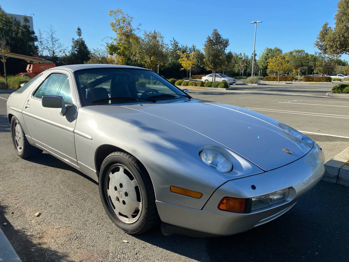 Porsche-928-s4-1987-silver