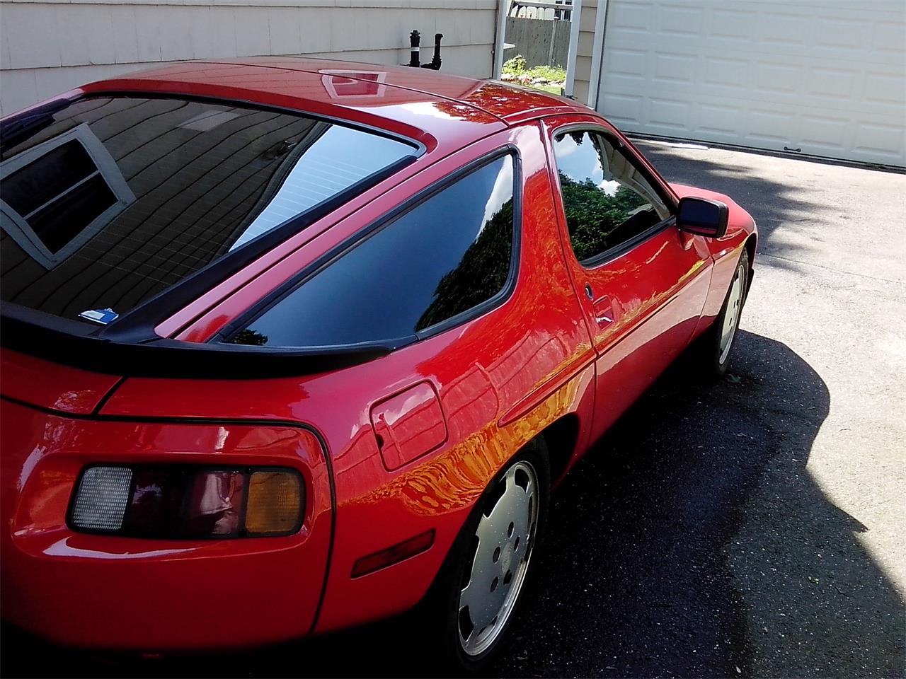 Porsche-928s-1986-Red-Black