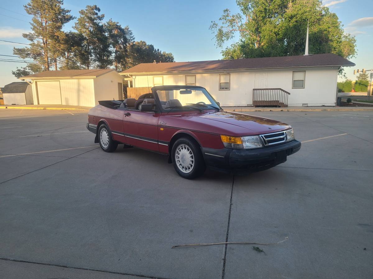 Saab-900-1988