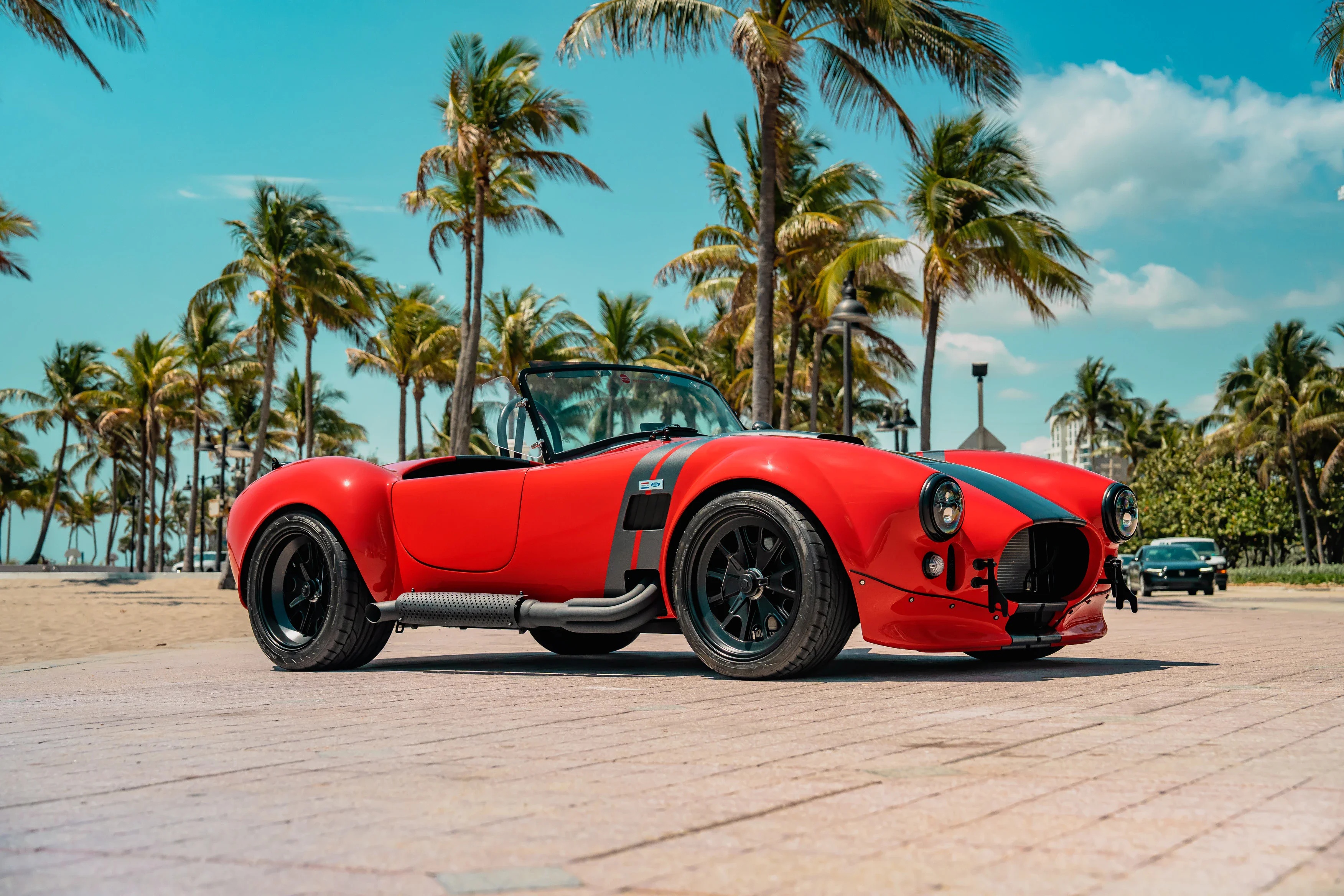 Shelby-Cobra-replica-1965-Red-Black